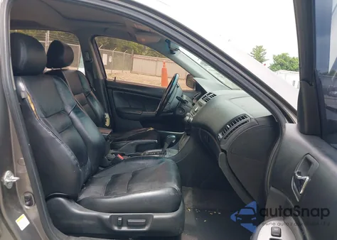 2006 Honda Accord 3.0 Ex из США, поврежденный, VIN 1HGCM66566A038151